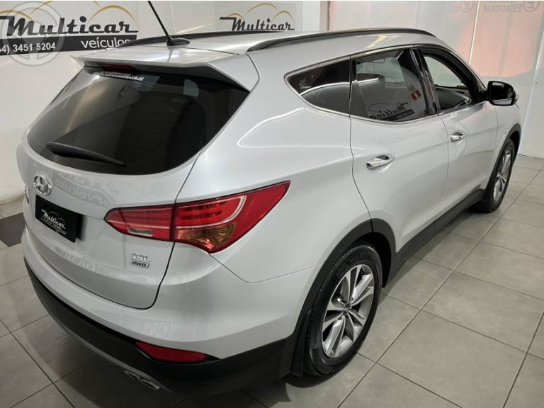 HYUNDAI - SANTA FÉ 3.3 MPFI 4X4 7 LUGARES V6 270CV 4P AUTOMÁTICO - 2015/2015 - PRATA - R$ 97.900,00