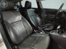 FORD - FIESTA 1.6 TITANIUM HATCH 16V FLEX 4P AUTOMÁTICO - 2015/2016 - BRANCA - R$ 55.900,00