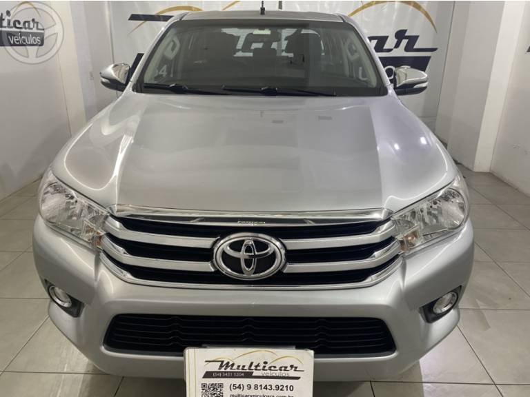 TOYOTA - HILUX 2.8 SRV 4X4 CD 16V DIESEL 4P AUTOMÁTICO - 2016/2016 - PRATA - R$ 167.900,00