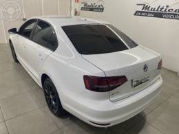 VOLKSWAGEN - JETTA 2.0 TRENDLINE FLEX 4P TIPTRONIC - 2015/2016 - BRANCA - R$ 71.900,00