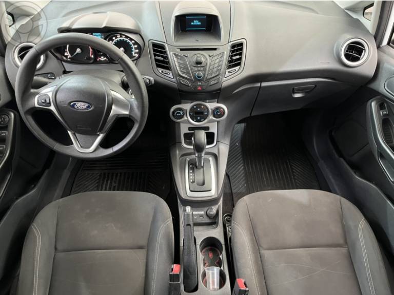 FORD - FIESTA 1.6 SE HATCH 16V FLEX 4P AUTOMÁTICO - 2015/2016 - BRANCA - R$ 54.500,00