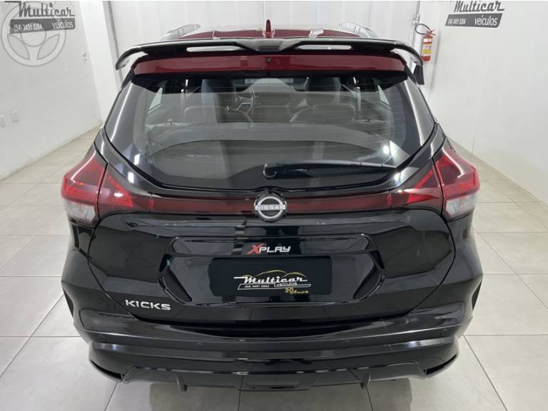 NISSAN - KICKS 1.6 XPLAY 16V FLEX 4P AUTOMÁTICO - 2023/2024 - PRETA - R$ 117.900,00