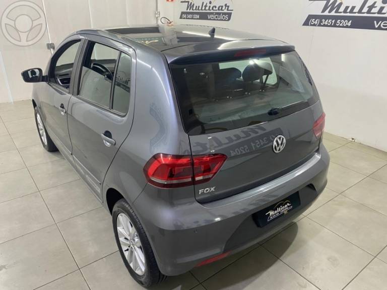 VOLKSWAGEN - FOX 1.6 MSI TOTAL FLEX CONNECT 4P MANUAL - 2020/2021 - BRANCA - R$ 64.500,00