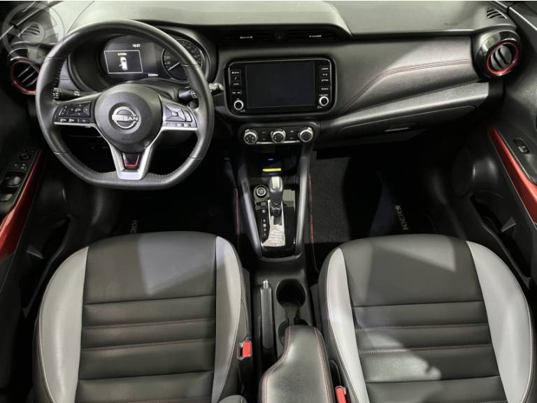 NISSAN - KICKS 1.6 XPLAY 16V FLEX 4P AUTOMÁTICO - 2023/2024 - PRETA - R$ 117.900,00