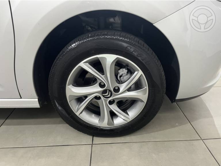 CITROËN - C3 1.6 TENDANCE 16V FLEX 4P AUTOMÁTICO - 2014/2015 - PRATA - R$ 44.900,00