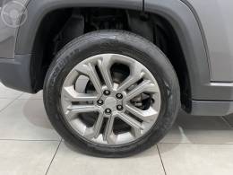 JEEP - COMPASS 1.3 LONGITUDE T270 16V TURBO 4X2 FLEX 4P AUTOMÁTICO - 2023/2023 - CINZA - R$ 136.900,00