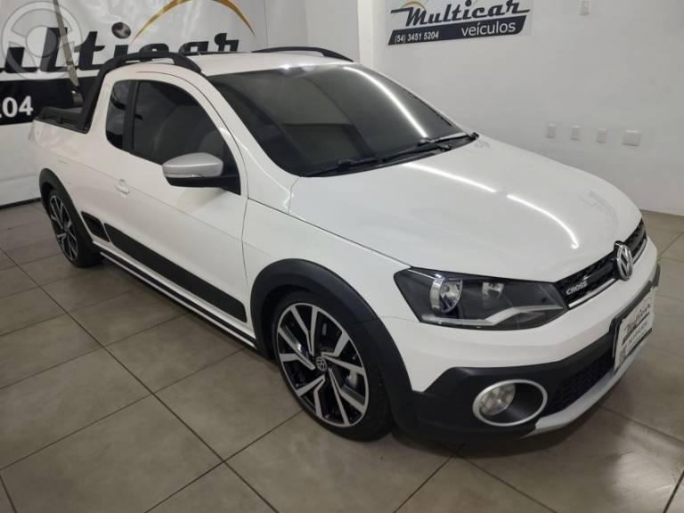 VOLKSWAGEN - SAVEIRO 1.6 CROSS CE 16V FLEX 2P MANUAL - 2014/2015 - BRANCA - R$ 80.000,00