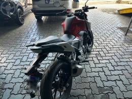 HONDA - CB 300F TWISTER ABS - 2025/2026 - VERMELHA - R$ 27.000,00