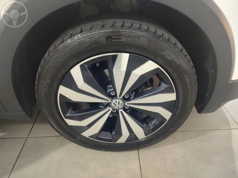 VOLKSWAGEN - T-CROSS 1.0 TSI 12V FLEX 4P AUTOMÁTICO - 2021/2021 - BRANCA - R$ 98.000,00