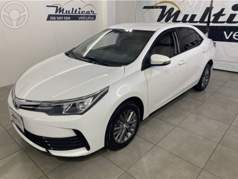 TOYOTA - COROLLA 1.8 GLI UPPER 16V FLEX 4P AUTOMÁTICO - 2018/2018 - BRANCA - R$ 93.500,00