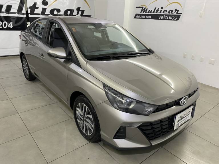 HYUNDAI - HB20S 1.0 LIMITED 12V FLEX 4P MANUAL - 2022/2023 - PRATA - R$ 78.900,00