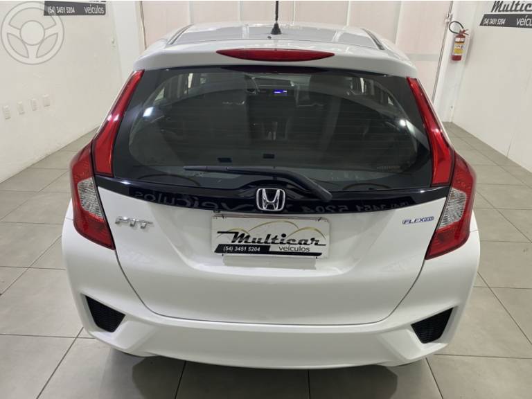 HONDA - FIT 1.5 EX 16V FLEX 4P AUTOMÁTICO - 2015/2016 - BRANCA - R$ 68.900,00