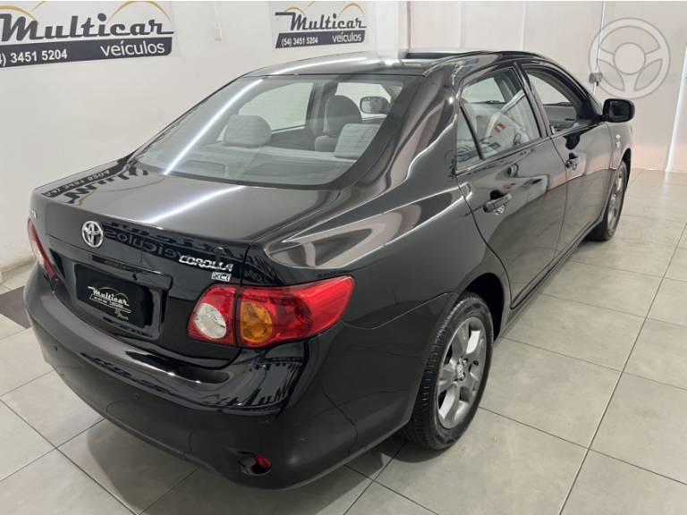 TOYOTA - COROLLA 1.8 XLI 16V FLEX 4P AUTOMÁTICO - 2011/2011 - PRETA - R$ 58.900,00