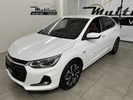 CHEVROLET - ONIX 1.0 PREMIER 12V TURBO FLEX 4P AUTOMÁTICO - 2023/2024 - BRANCA - R$ 95.900,00