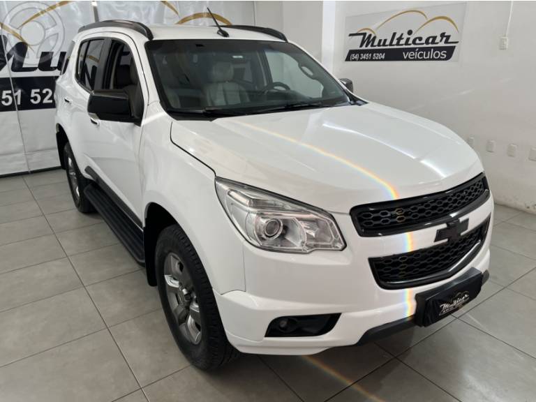 CHEVROLET - TRAILBLAZER 2.8 LTZ 4X4 16V TURBO DIESEL 4P AUTOMÁTICO - 2014/2014 - BRANCA - R$ 122.900,00