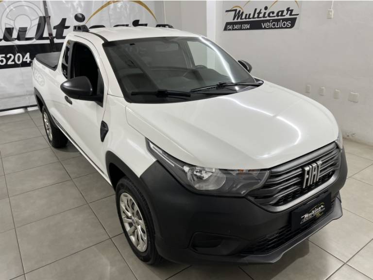 FIAT - STRADA 1.4 ENDURANCE CS PLUS 8V FLEX 2P MANUAL - 2021/2022 - BRANCA - R$ 74.900,00