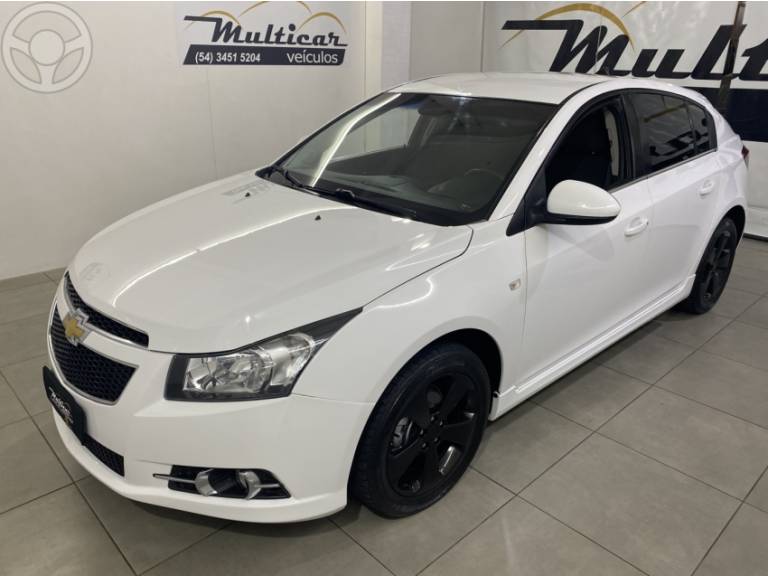 CHEVROLET - CRUZE 1.8 LT SPORT6 16V FLEX 4P MANUAL - 2014/2014 - BRANCA - R$ 59.900,00