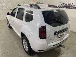 RENAULT - DUSTER 2.0 DYNAMIQUE 4X2 16V FLEX 4P AUTOMÁTICO - 2016/2016 - BRANCA - R$ 61.900,00