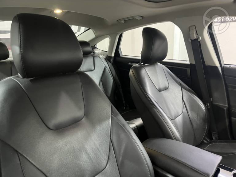 FORD - FUSION 2.0 TITANIUM AWD 16V 4P AUTOMÁTICO - 2014/2015 - PRETA - R$ 78.500,00