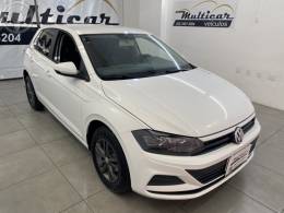 VOLKSWAGEN - POLO 1.0MPI TOTAL FLEX MANUAL - 2018/2018 - BRANCA - R$ 62.900,00