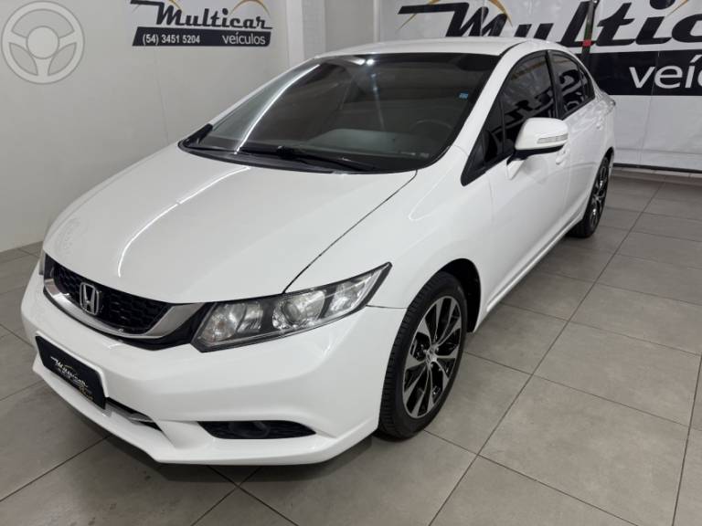 HONDA - CIVIC 2.0 LXR 16V FLEX 4P AUTOMÁTICO - 2015/2016 - BRANCA - R$ 79.500,00