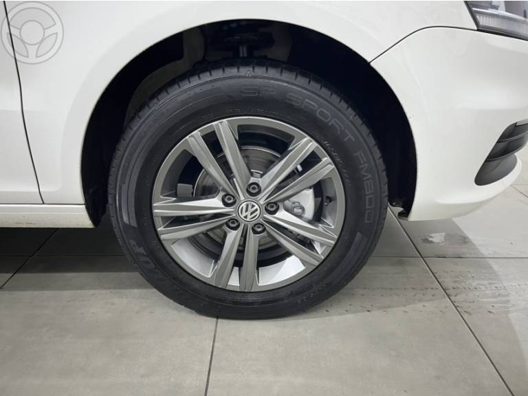 VOLKSWAGEN - FOX 1.6 MSI TRENDLINE 8V FLEX 4P MANUAL - 2016/2016 - BRANCA - R$ 51.900,00