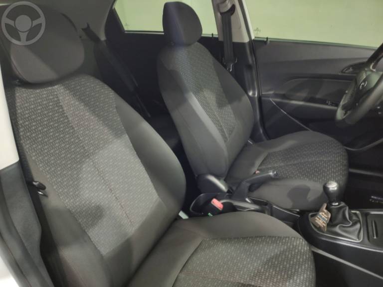 HYUNDAI - HB20 1.0 UNIQUE 12V FLEX 4P MANUAL - 2018/2019 - BRANCA - R$ 54.900,00