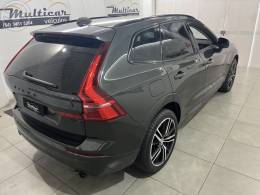 VOLVO - XC60 2.0 D5 MOMENTUM AWD DIESEL 4P AUTOMÁTICO - 2018/2019 - CINZA - R$ 159.900,00