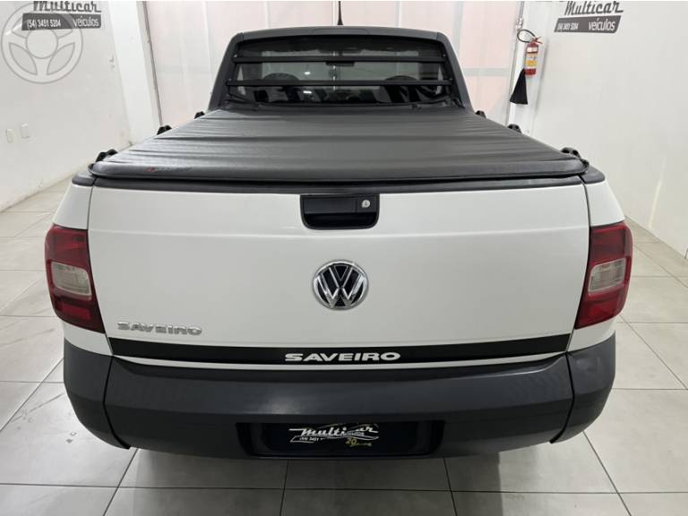 VOLKSWAGEN - SAVEIRO 1.6 MI CS 8V FLEX 2P MANUAL G.VI - 2014/2014 - BRANCA - R$ 42.000,00