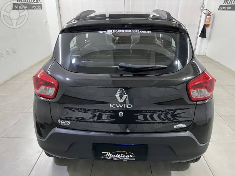 RENAULT - KWID 1.0 12V OUTSIDER FLEX 4P MANUAL - 2021/2022 - PRETA - R$ 52.500,00