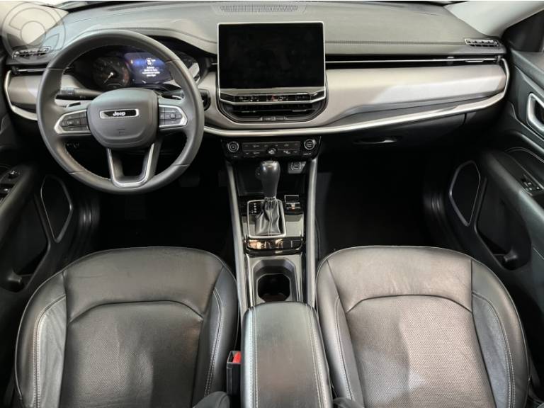 JEEP - COMPASS 1.3 LONGITUDE T270 16V TURBO 4X2 FLEX 4P AUTOMÁTICO - 2023/2023 - CINZA - R$ 136.900,00