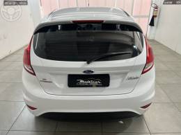 FORD - FIESTA 1.6 SE HATCH 16V FLEX 4P AUTOMÁTICO - 2015/2016 - BRANCA - R$ 54.500,00