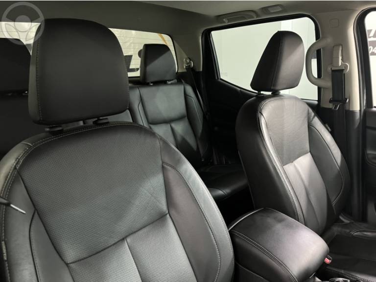 NISSAN - FRONTIER 2.3 LE 4X4 CD BI TURBO DIESEL 4P AUTOMÁTICO - 2019/2019 - CINZA - R$ 149.900,00