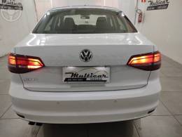 VOLKSWAGEN - JETTA 2.0 TRENDLINE FLEX 4P TIPTRONIC - 2015/2016 - BRANCA - R$ 71.900,00