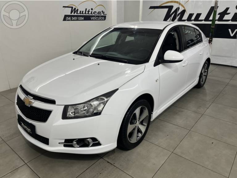 CHEVROLET - CRUZE 1.8 LT SPORT6 16V FLEX 4P MANUAL - 2014/2014 - BRANCA - R$ 59.900,00