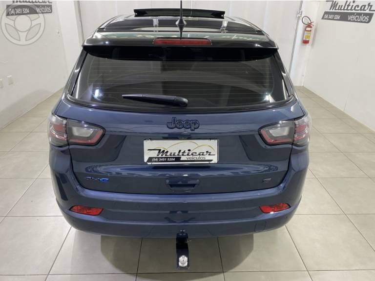 JEEP - COMPASS 1.3 S 4XE TURBO HIBRIDO 4P AUTOMÁTICO - 2022/2022 - AZUL - R$ 214.900,00