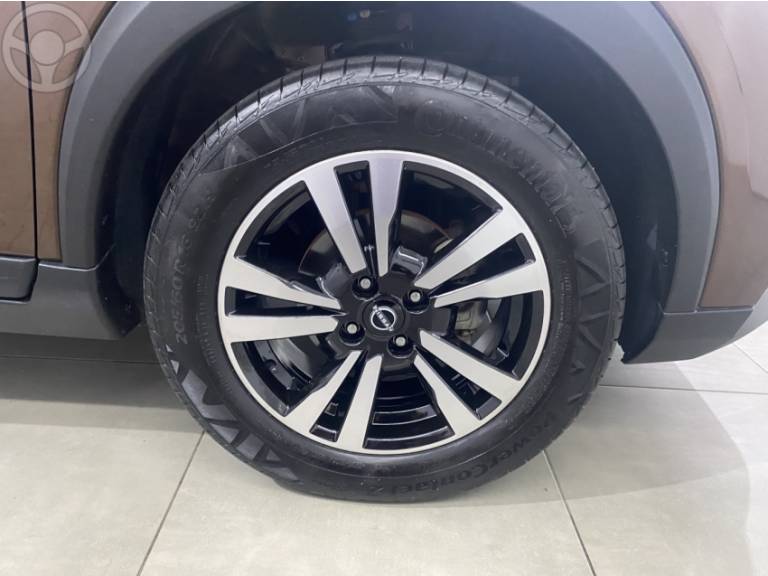 NISSAN - KICKS 1.6 16V FLEX S XTRONIC 4P AUTOMÁTICO - 2018/2018 - MARROM - R$ 78.900,00