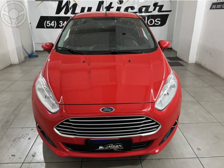 FORD - FIESTA 1.5 S HATCH 16V FLEX 4P MANUAL - 2014/2015 - VERMELHA - R$ 45.900,00