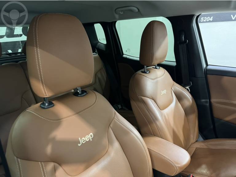 JEEP - RENEGADE 1.3 T270 16V TURBO FLEX 4P AUTOMÁTICO - 2023/2023 - BRANCA - R$ 107.000,00