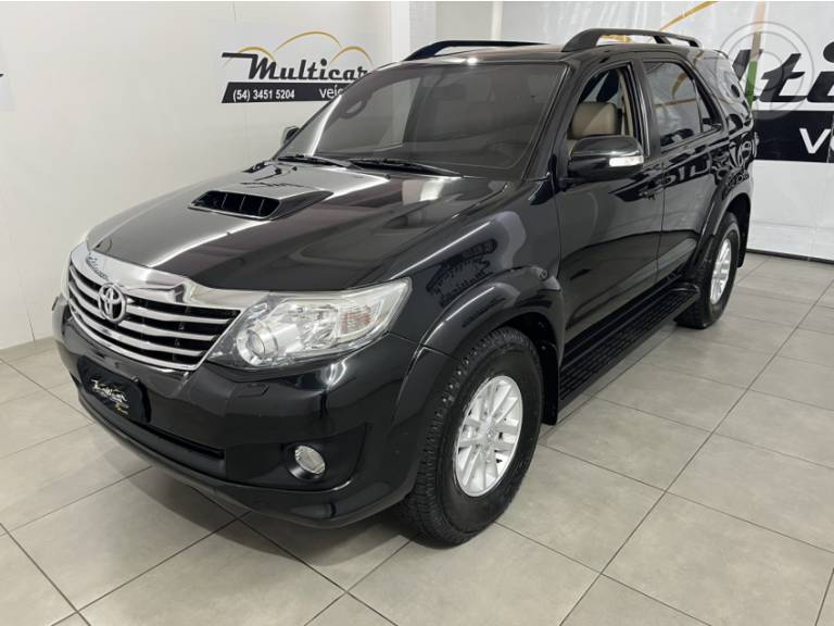 TOYOTA - HILUX SW4 3.0 SRV 4X4 16V TURBO INTERCOOLER DIESEL 4P AUTOMÁTICO - 2012/2013 - PRETA - R$ 139.900,00