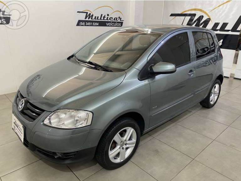 VOLKSWAGEN - FOX 1.6 MI 8V FLEX 4P MANUAL - 2008/2009 - CINZA - R$ 32.900,00