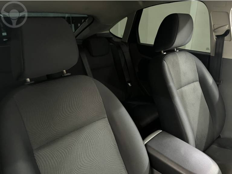FORD - FOCUS 1.6 GLX 16V FLEX 4P MANUAL - 2011/2012 - PRATA - R$ 44.500,00