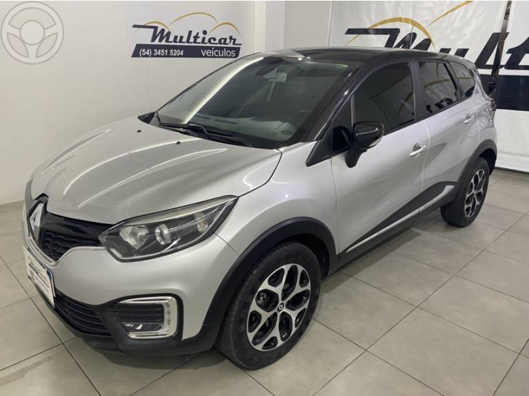 RENAULT - CAPTUR 2.0 16V FLEX INTENSE AUTOMÁTICO - 2017/2018 - PRATA - R$ 72.900,00