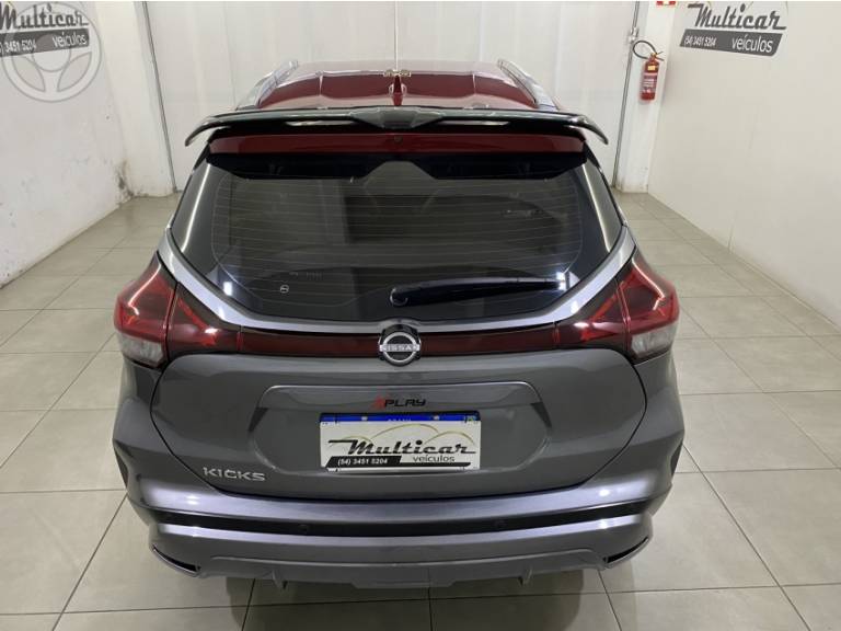 NISSAN - KICKS 1.6 XPLAY 16V FLEX 4P AUTOMÁTICO - 2022/2023 - CINZA - R$ 119.900,00