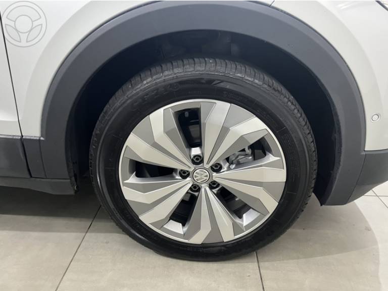 VOLKSWAGEN - T-CROSS 1.0 COMFORTLINE TSI FLEX 4P AUTOMÁTICO - 2020/2020 - PRATA - R$ 106.500,00