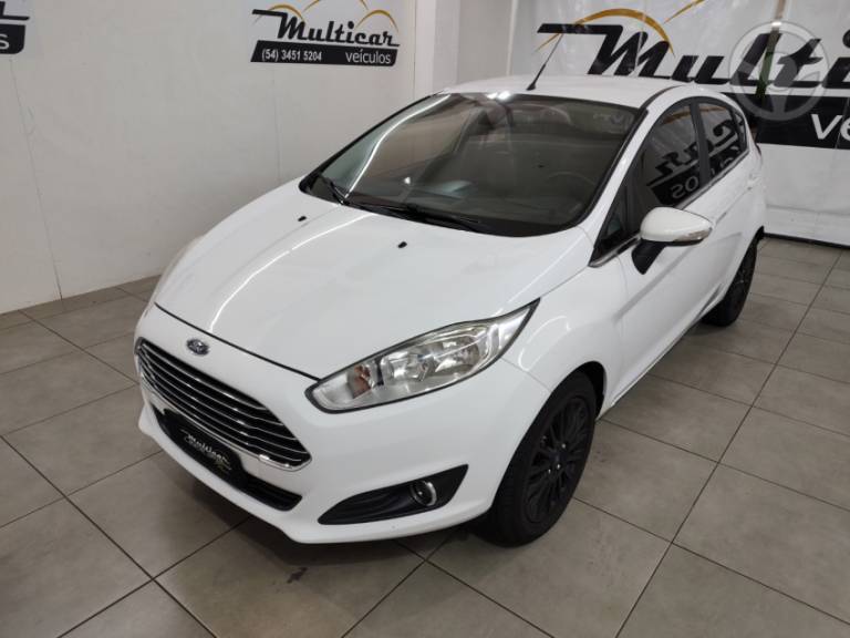 FORD - FIESTA 1.6 TITANIUM PLUS HATCH 16V FLEX 4P AUTOMÁTICO - 2016/2016 - BRANCA - R$ 55.900,00