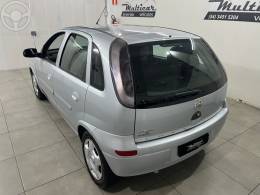 CHEVROLET - CORSA 1.4 MPFI PREMIUM 8V FLEX 4P MANUAL - 2009/2010 - PRATA - R$ 32.500,00