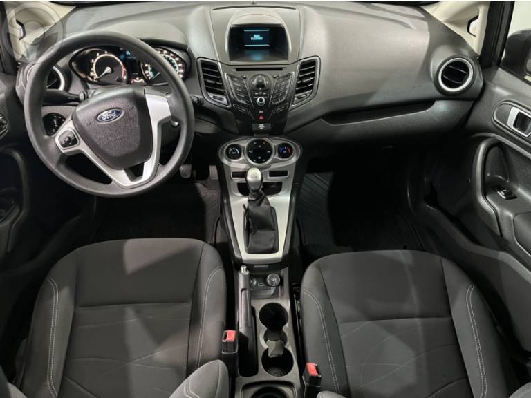 FORD - FIESTA 1.6 SE SEDAN 16V FLEX 4P MANUAL - 2014/2015 - CINZA - R$ 47.500,00