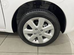 NISSAN - MARCH 1.0 S 16V FLEX 4P MANUAL - 2012/2013 - BRANCA - R$ 36.900,00