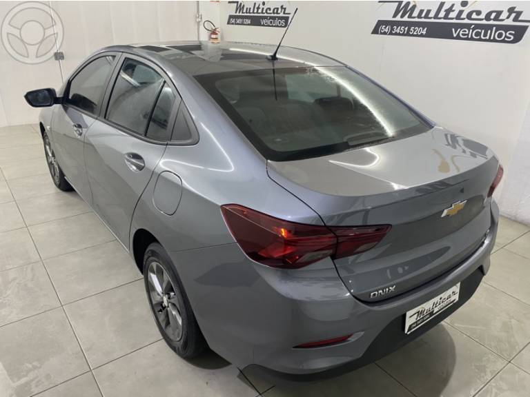 CHEVROLET - ONIX 1.0 LT 12V FLEX 4P MANUAL - 2021/2021 - CINZA - R$ 68.500,00